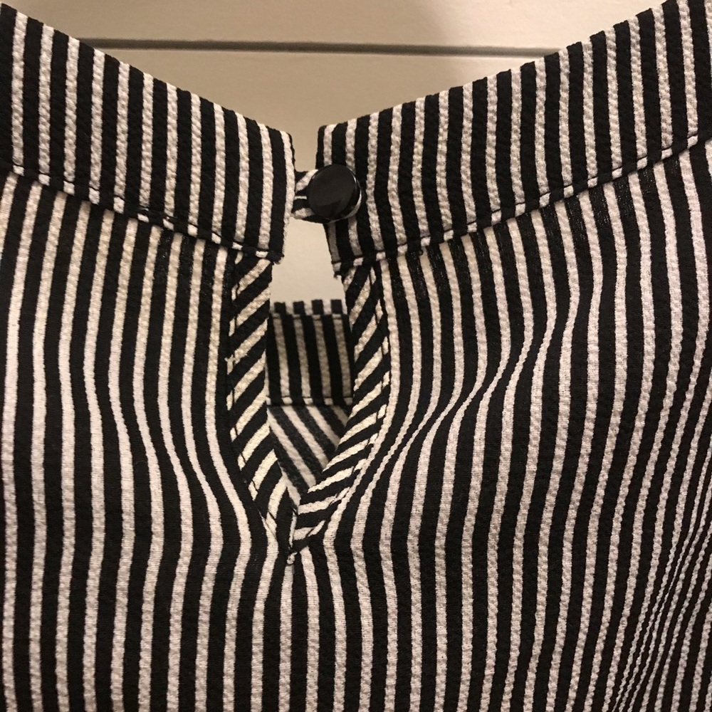 Blouse - Picture 2 of 5
